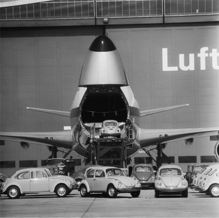 Illustration for article titled How Lufthansa gets the world's most exotic cars airborne